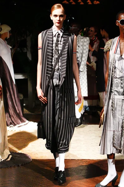 Look 7